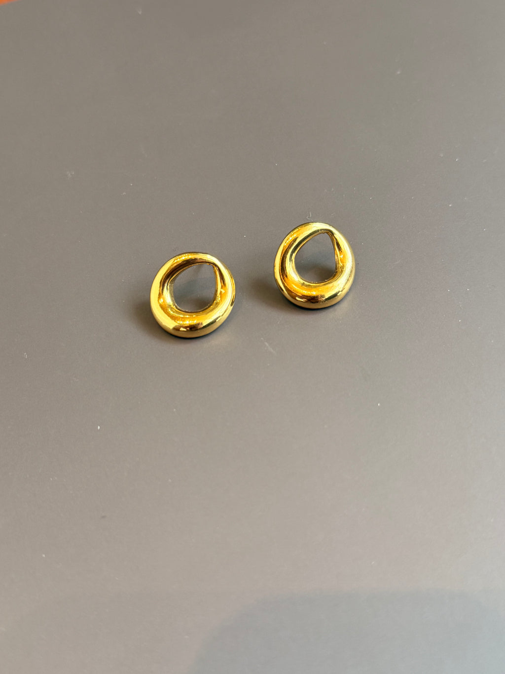 Aretes oliva