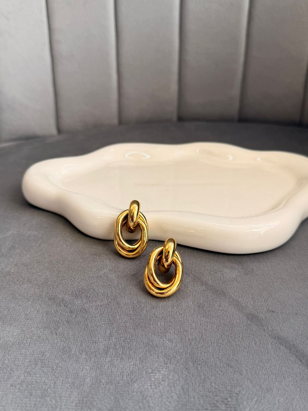 Aretes nudo